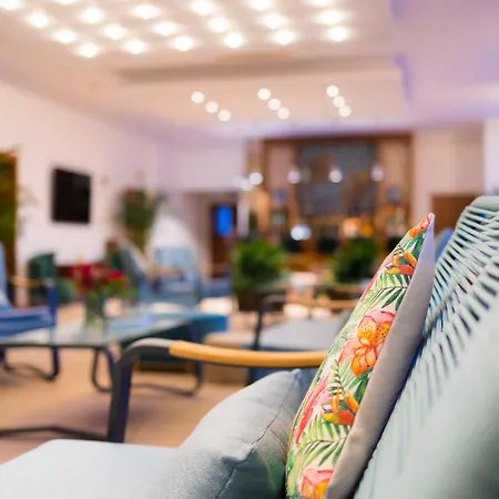 Cavo Zoe Seaside Hotel