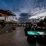 Cavo Zoe Seaside Отель 4*