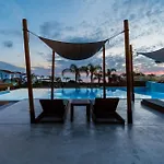 Cavo Zoe Seaside Ξενοδοχείο 4*