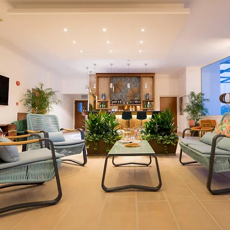 Cavo Zoe Seaside Hotel 3*