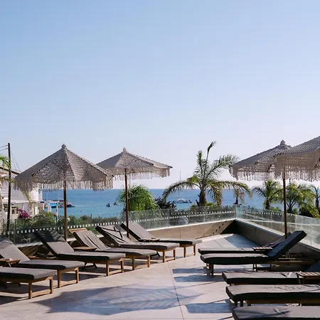 Cavo Zoe Seaside