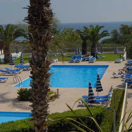 فندق آيريس بيتش فندق بروتاراس