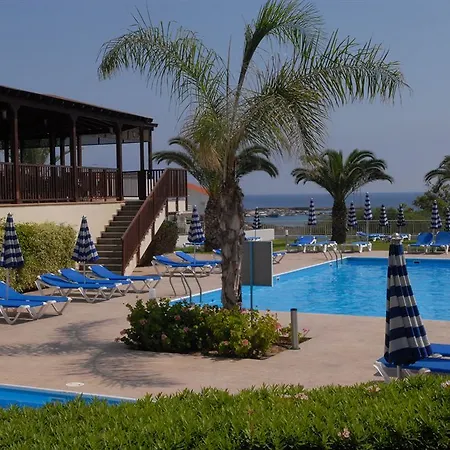 فندق آيريس بيتش فندق