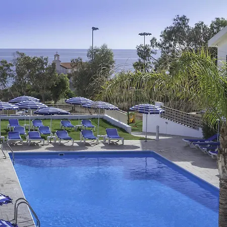 فندق آيريس بيتش بروتاراس