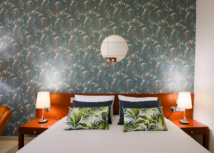 Cavo Zoe Seaside Hotel 3*