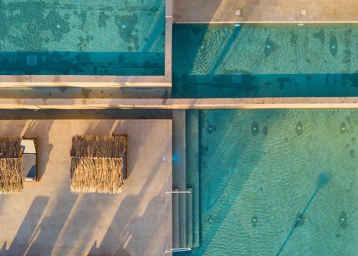 Cavo Zoe Seaside Hotel 3*