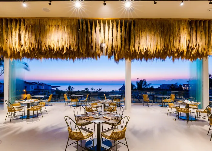 Hotel Cavo Zoe Seaside 4*