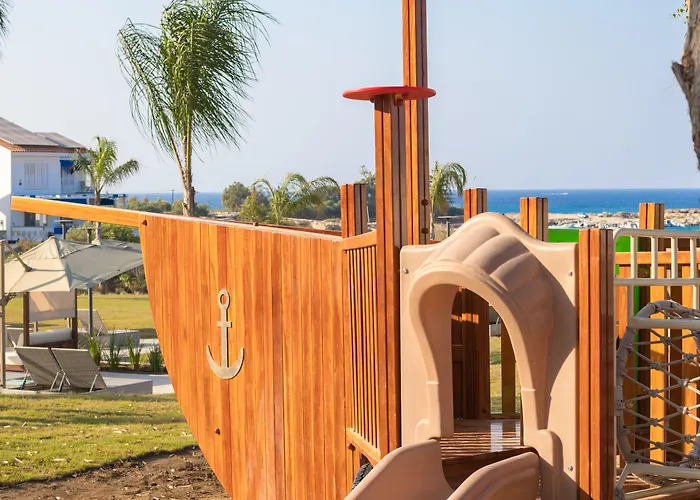 Cavo Zoe Seaside Hotel