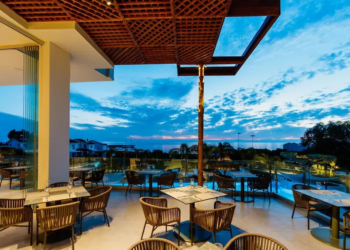 Cavo Zoe Seaside Hotel 4*