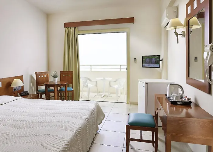 Cavo Zoe Seaside Hotel 3* Protaras