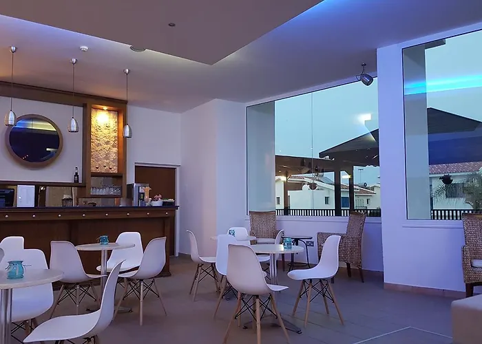 Hotel Cavo Zoe Seaside Hotel 3*