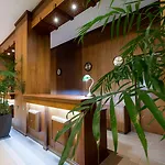 Cavo Zoe Seaside Hotel 4*